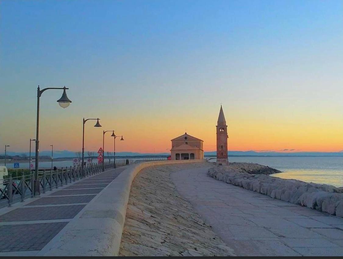 Apartment Caorle De Lux Swimming Pool, Parking, Garden エクステリア 写真